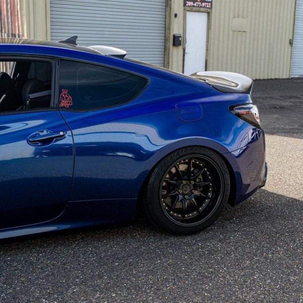 Glossy Metallic Everton Blue Vinyl Wrap For Discount - Image 3